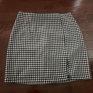 Wild Fable checkered slit skirt